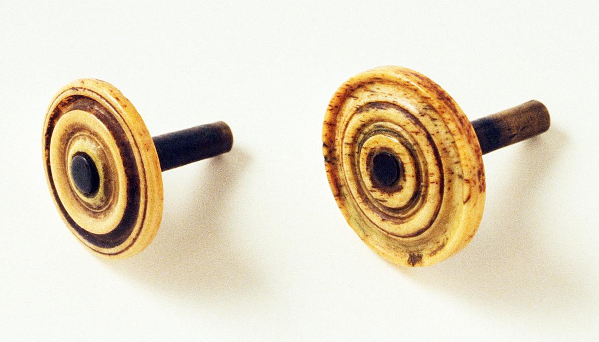 1987.0030, .0031 Barometer Keys