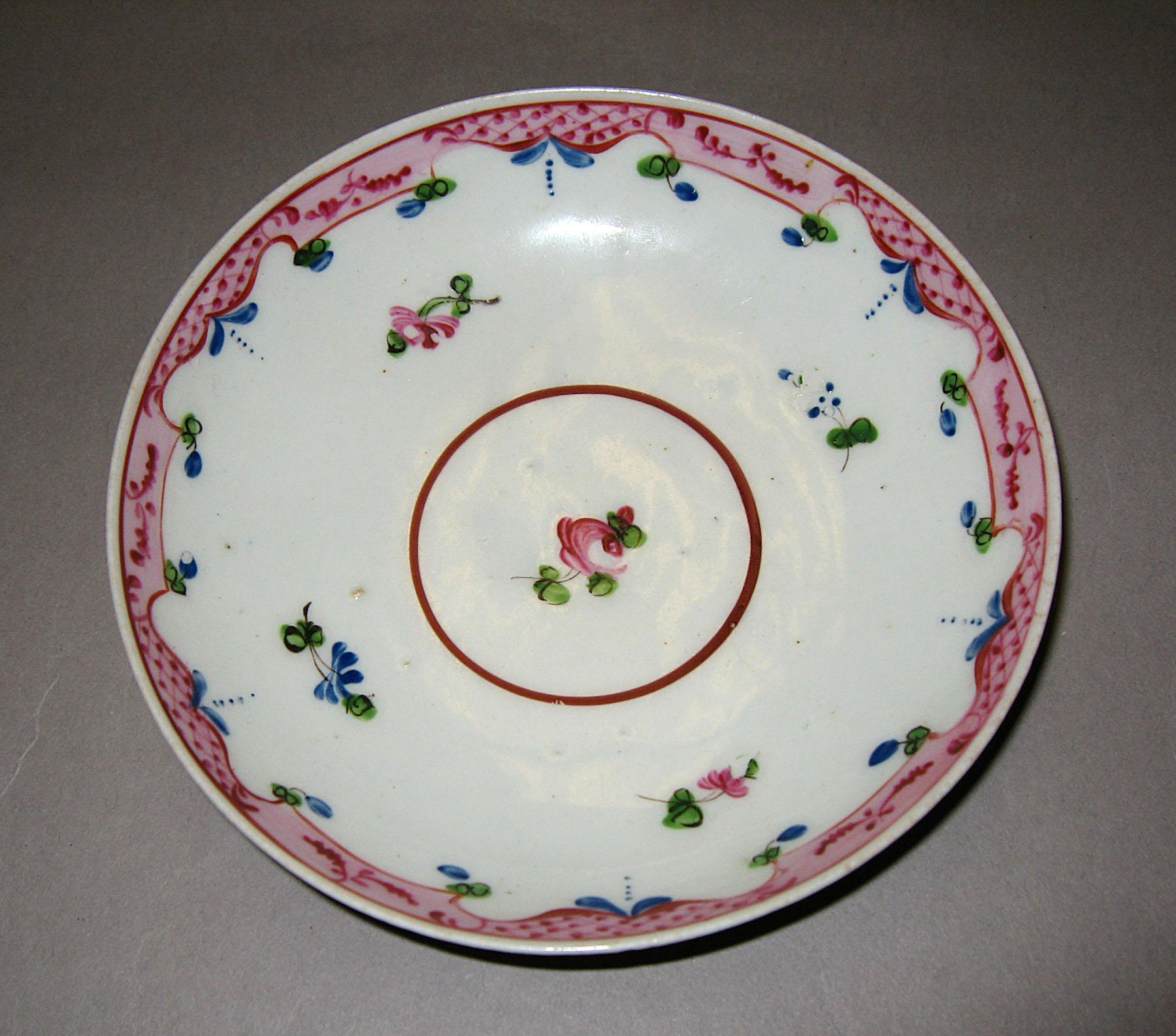 1987.0046 B Saucer