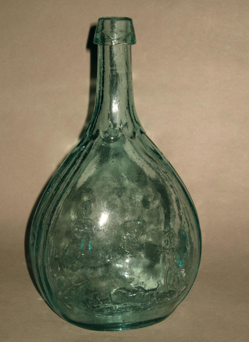 1987.0069 Glass bottle