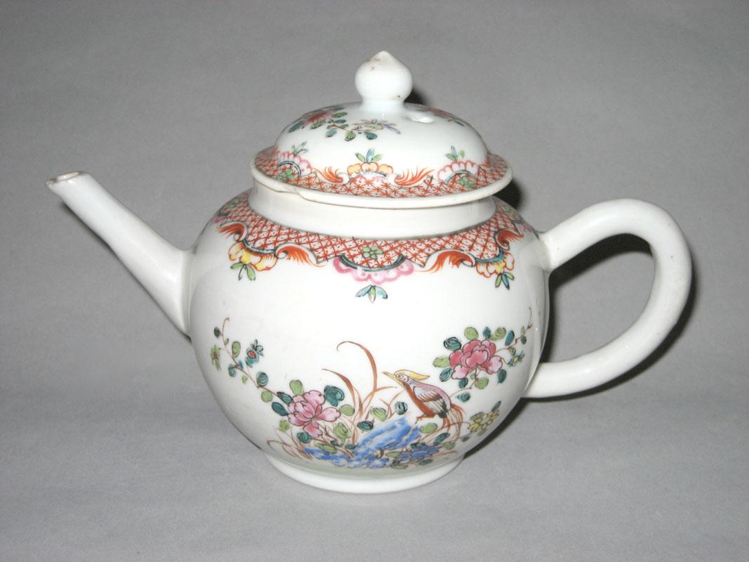 1987.0076 Teapot