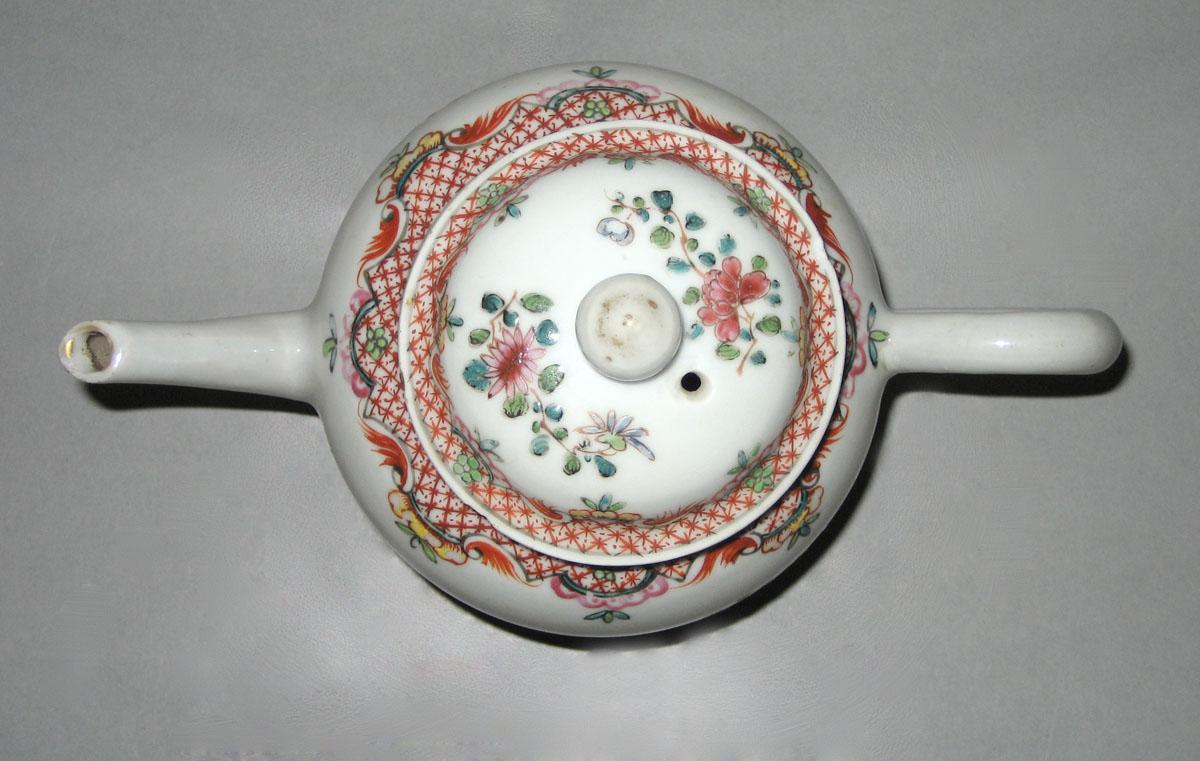 1987.0076 Teapot upper