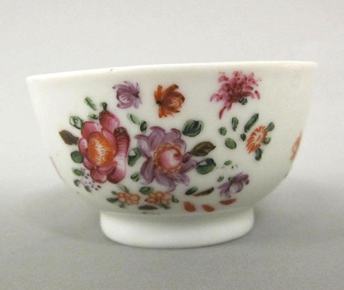 1987.0077 A Porcelain teabowl