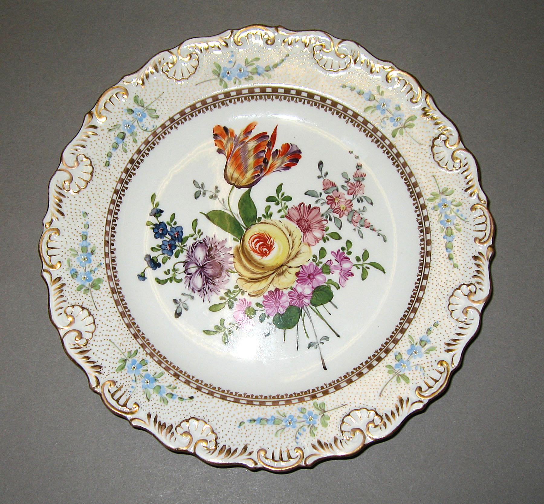 1987.0082 Plate