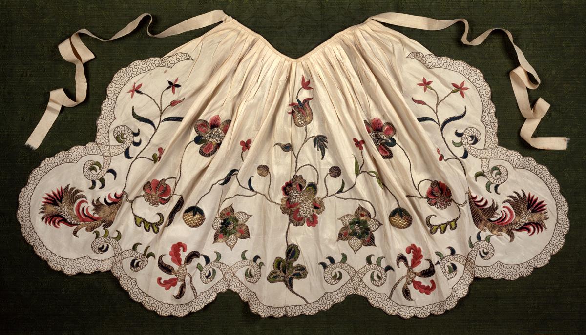 1987.0084 Apron