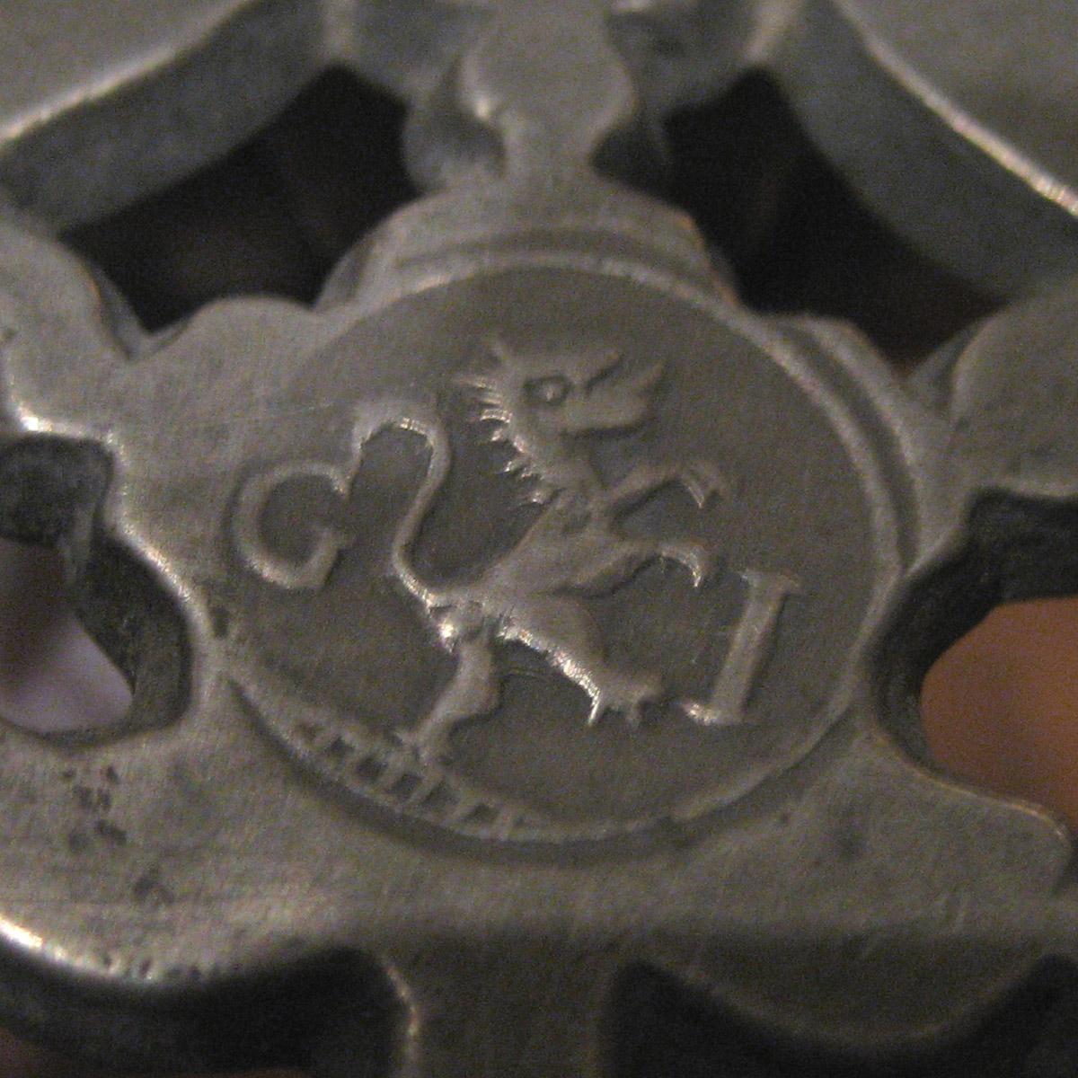 1987.0092 Porringer (mark)