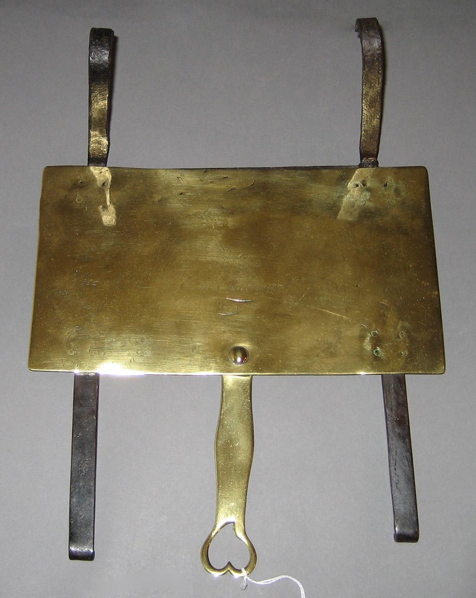 1987.0098 Trivet