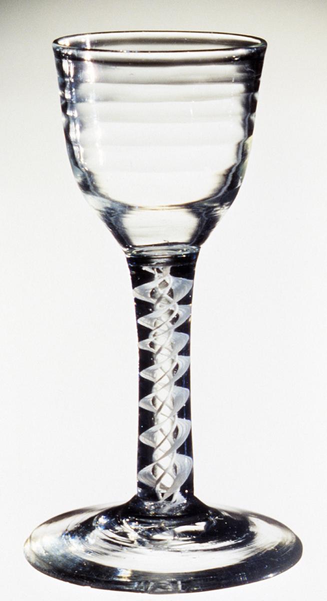 1987.0123 English wineglass