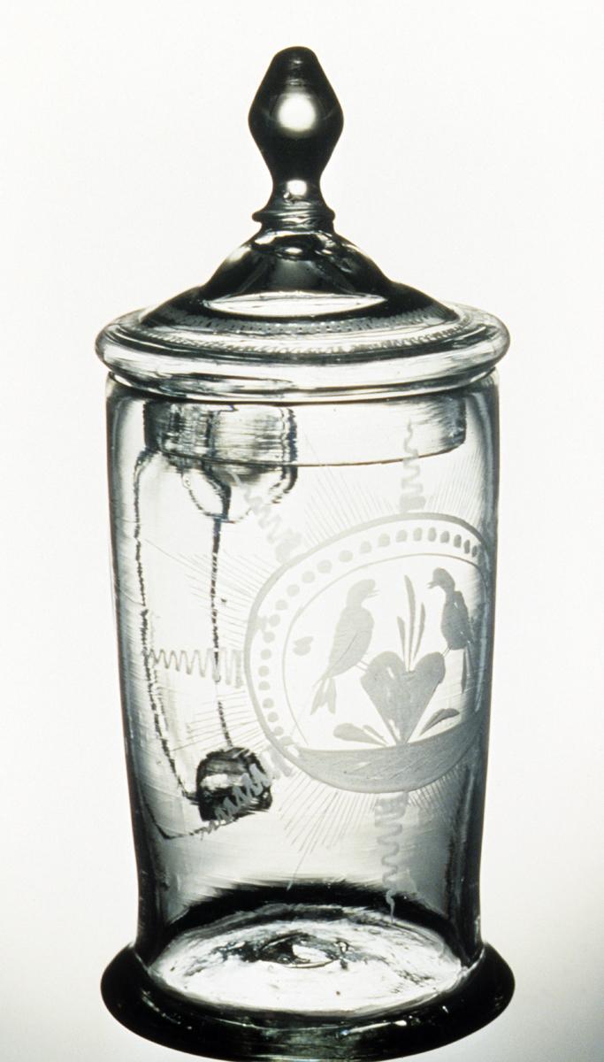 1987.0129 Glass