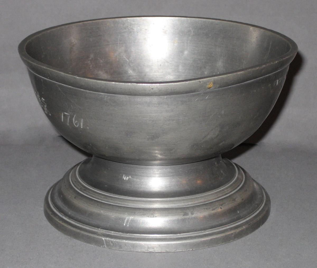 1987.0130 Basin