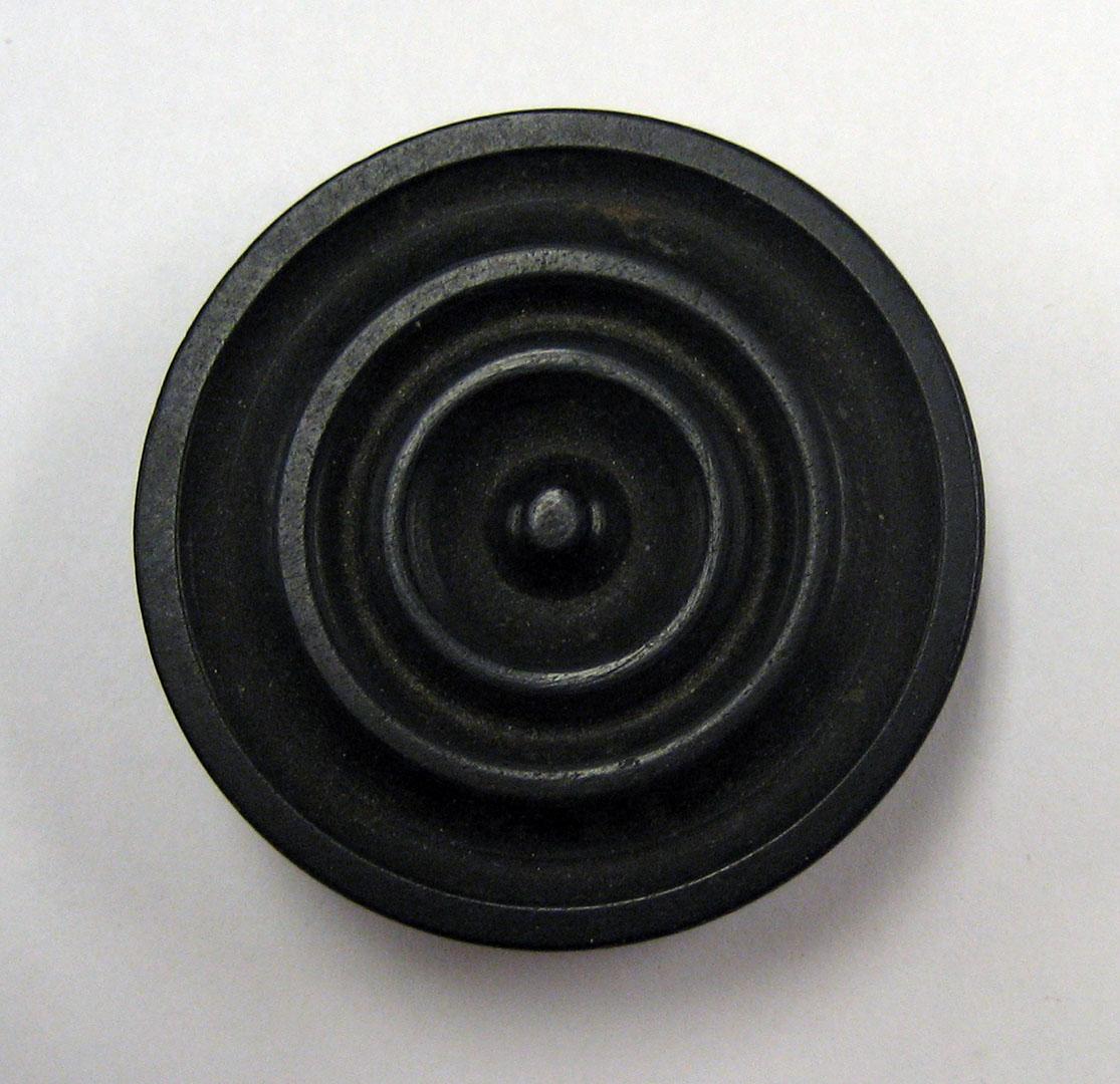 1987.0132 s Game piece
