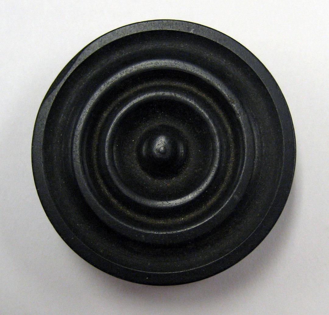 1987.0132 n Game piece