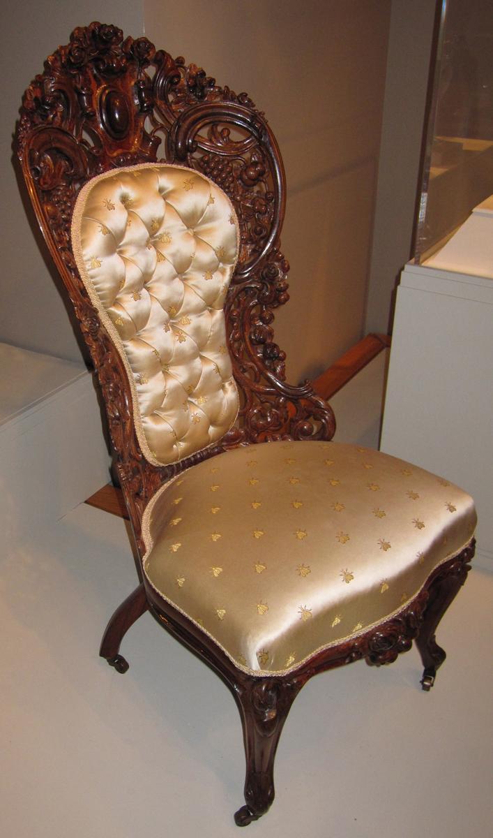 1988.0117.001 chair, view 2