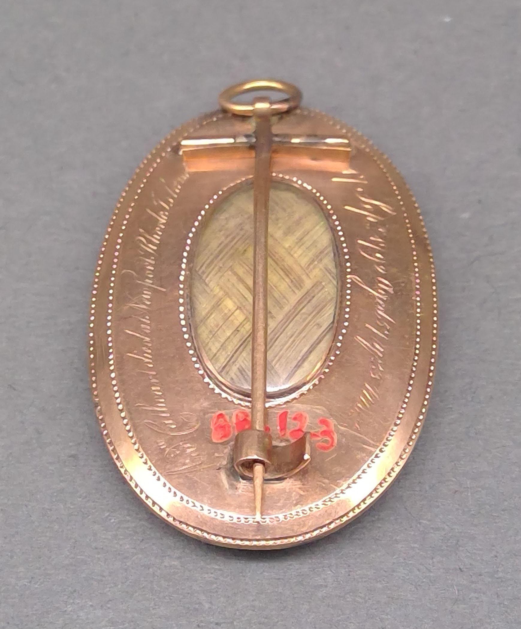 1988.0123 Brooch and pendant, Mourning brooch and pendant, view 2.1