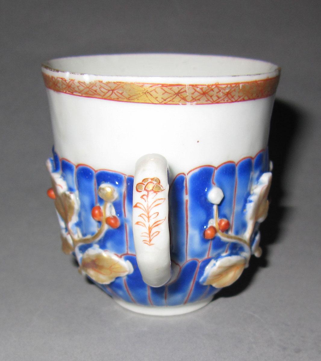 1988.0124 Porcelain coffee cup handle