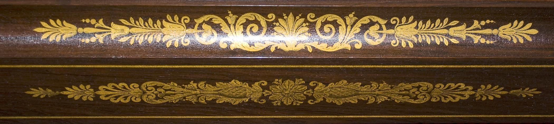 1989.0012.001 Bed, detail 5