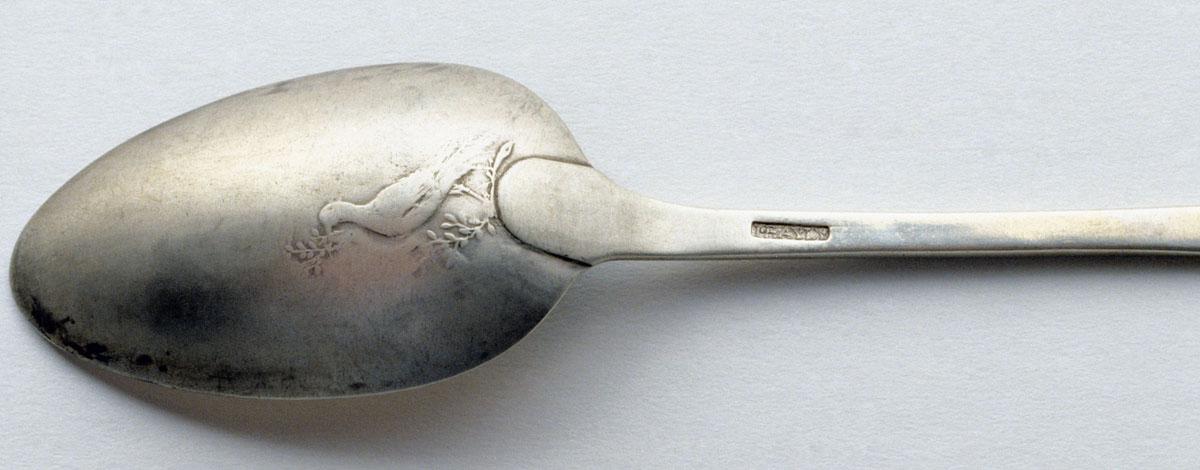 1989.0013.002 Spoon, Tablespoon, detail 1
