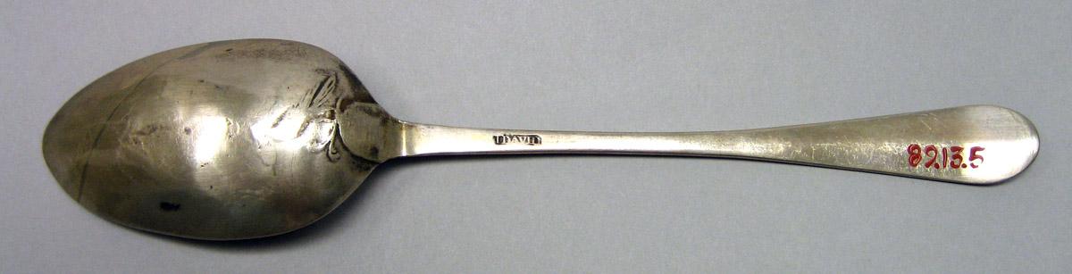 1989.0013.005 Silver Spoon underside