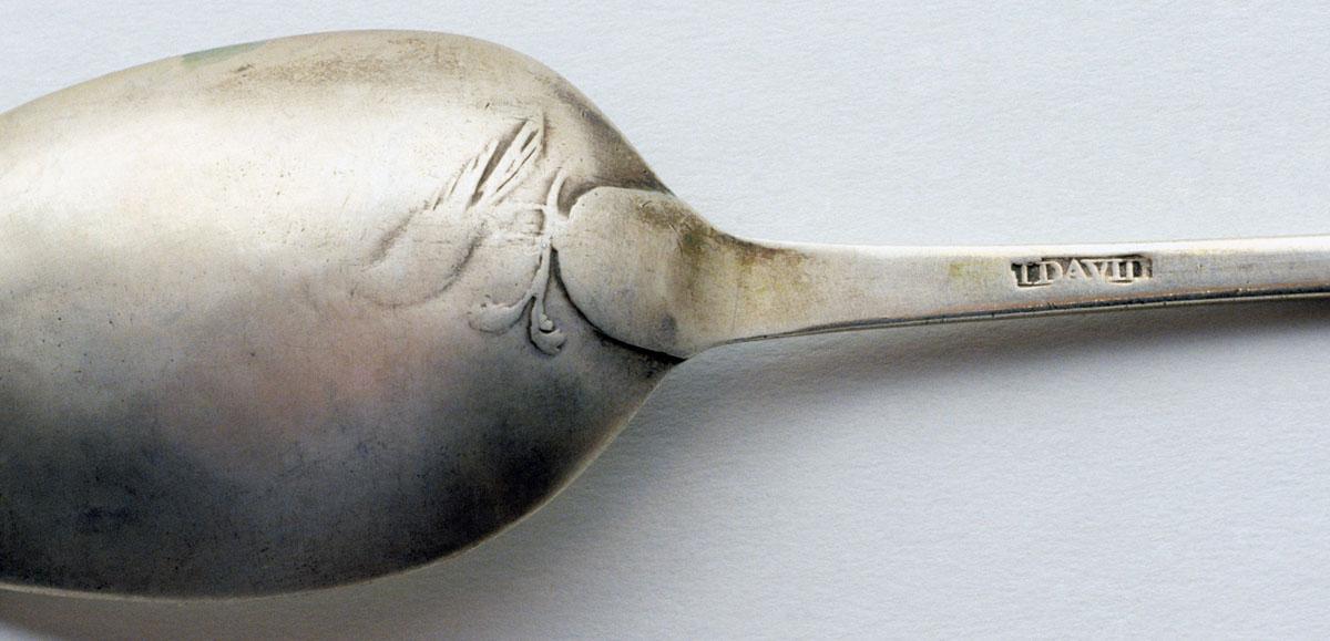 1989.0013.005 Spoon, Tablespoon, detail 1