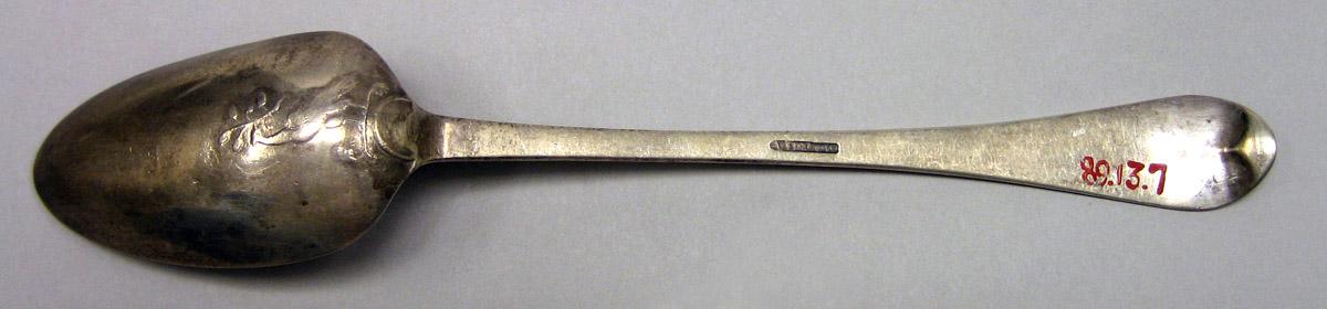 1989.0013.007 Silver Spoon underside