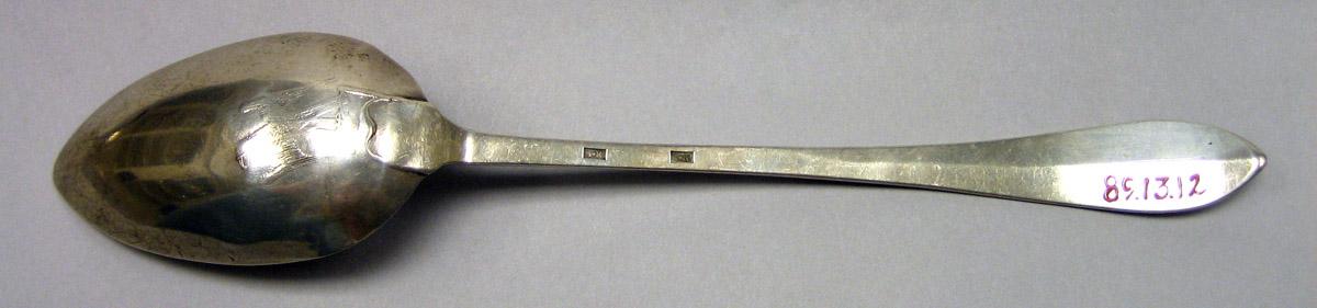 1989.0013.012 Silver Spoon underside
