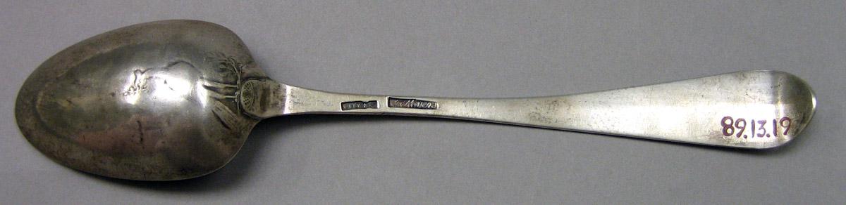 1989.0013.019 Silver Spoon underside