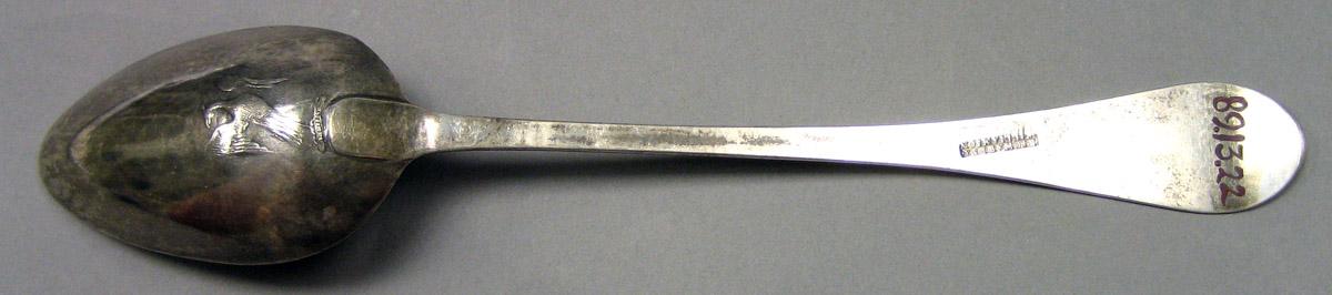1989.0013.022 Silver Spoon underside