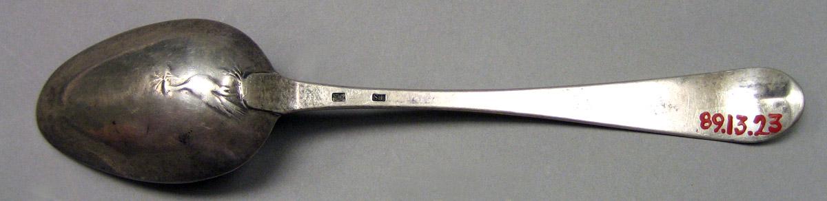 1989.0013.023 Silver Spoon underside