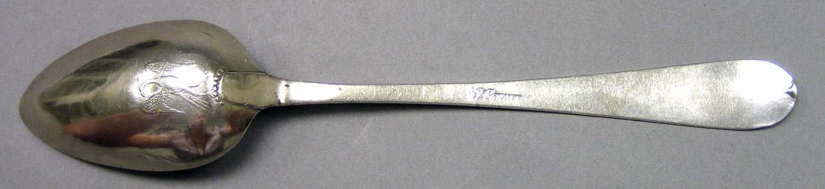 1989.0013.033 Silver Spoon underside