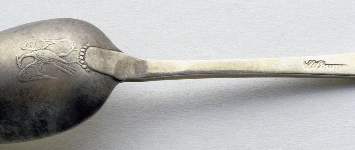 1989.0013.033 Spoon, Dessert Spoon, detail 1