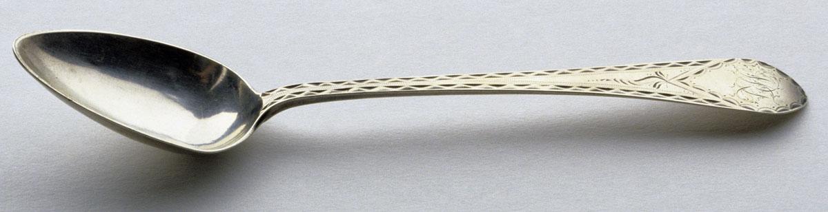 1989.0013.034 Spoon, Dessert Spoon, view 1