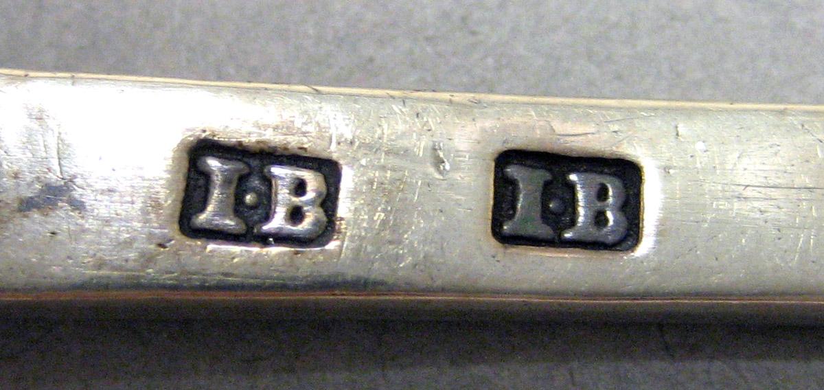 1989.0013.040 Silver Spoon mark