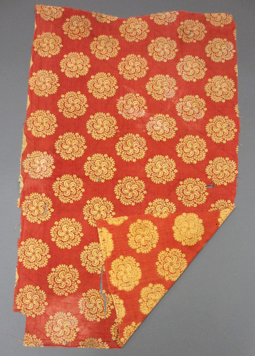 1958.0069.001 Textile, printed folded corner