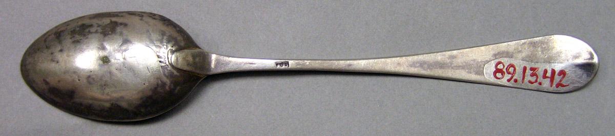 1989.0013.042 Silver Spoon underside