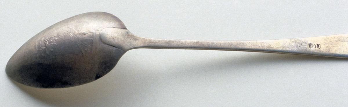1989.0013.045 Spoon, Teaspoon, detail 1