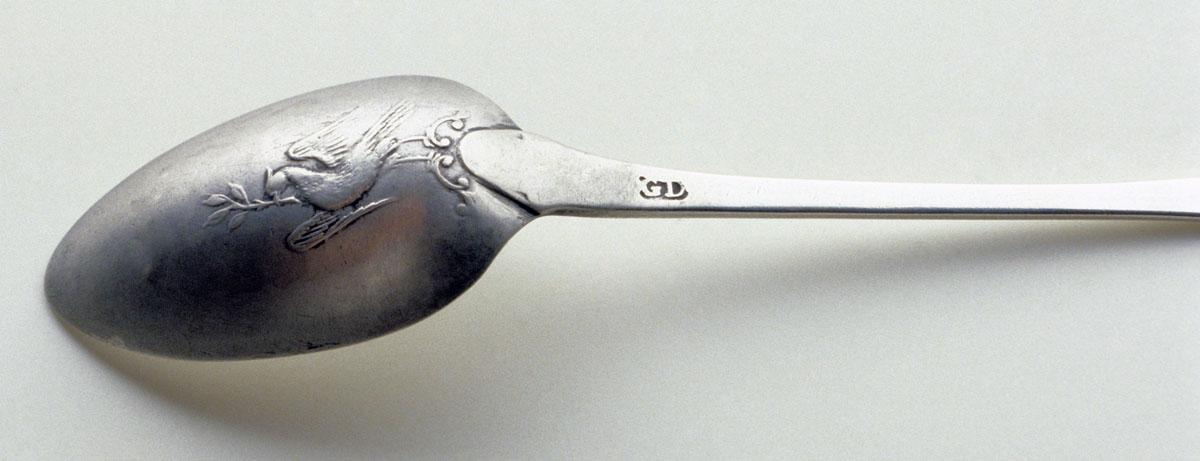 1989.0013.046 Spoon, Teaspoon, detail 1