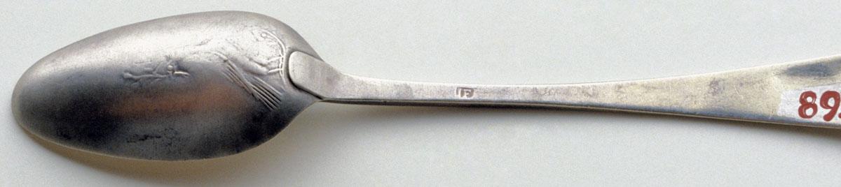 1989.0013.049 Spoon, Teaspoon, detail 1