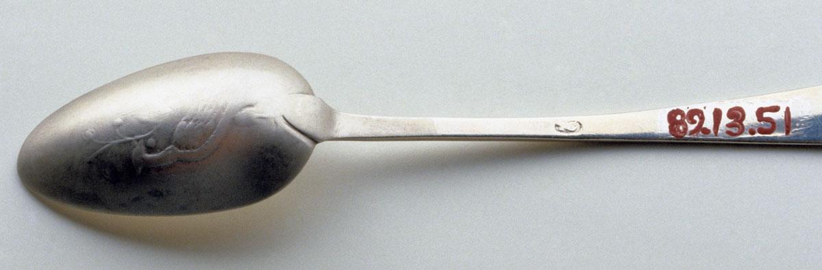 1989.0013.051 Spoon, Teaspoon, detail 1