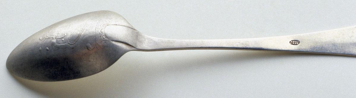 1989.0013.053 Spoon, Teaspoon, detail 1
