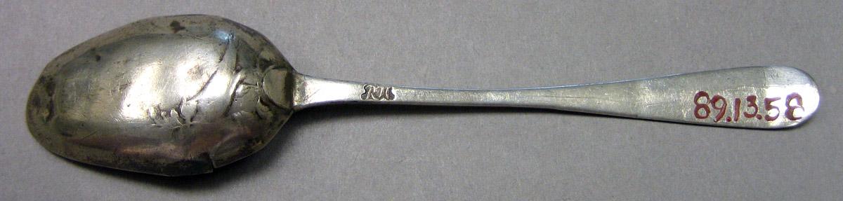 1989.0013.058 Silver Spoon underside