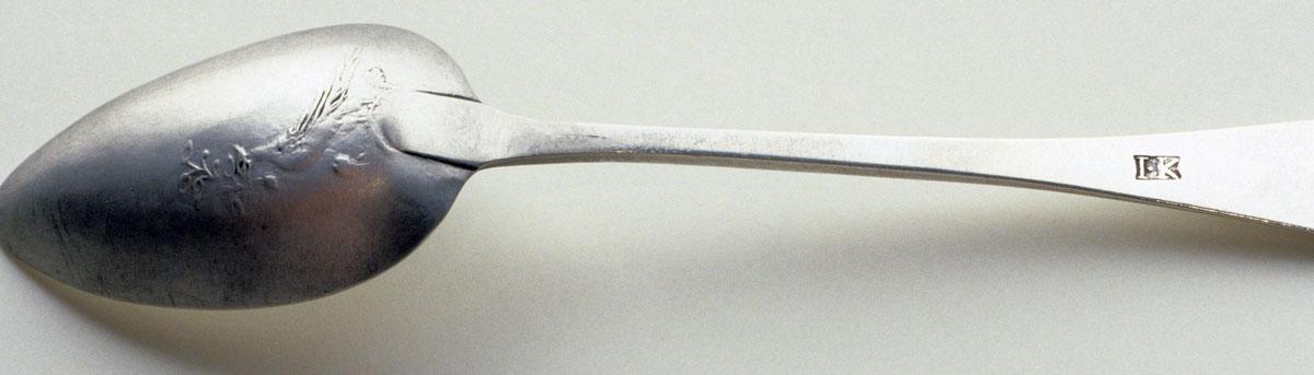 1989.0013.061 Spoon, Teaspoon, detail 1
