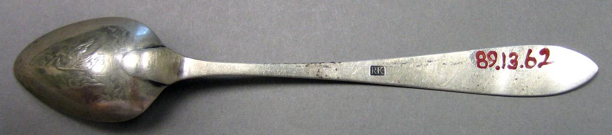 1989.0013.062 Silver Spoon underside