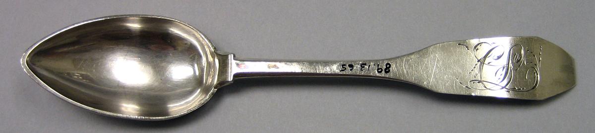 1989.0013.065 Silver Spoon upper surface