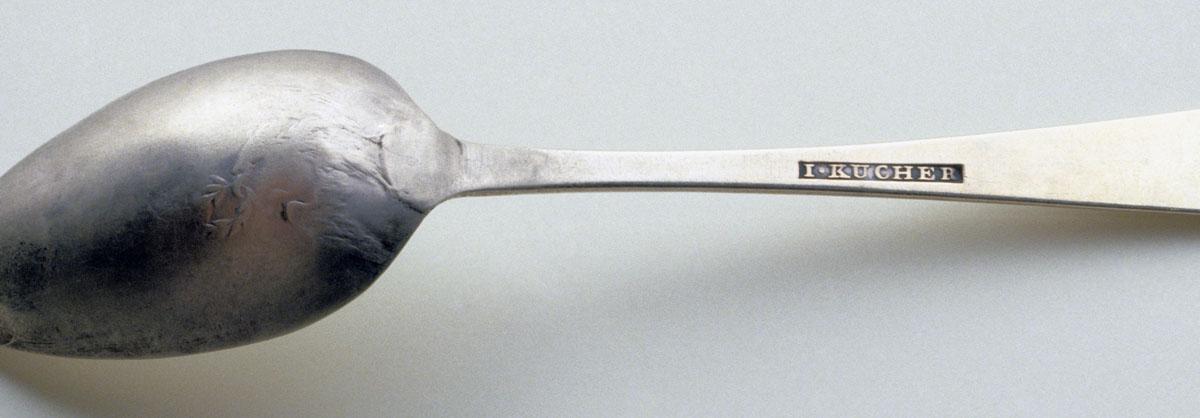 1989.0013.066 Spoon, Teaspoon, detail 1