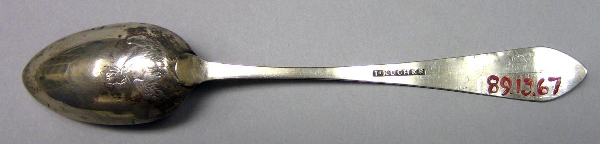1989.0013.067 Silver Spoon underside