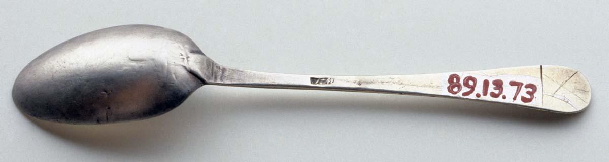 1989.0013.073 Spoon, Teaspoon, detail 1