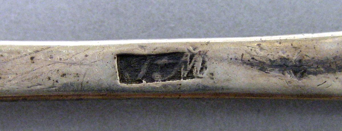 1989.0013.073 Silver Spoon mark