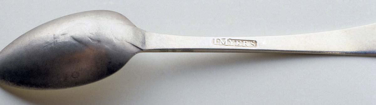 1989.0013.075 Spoon, Teaspoon, detail 1
