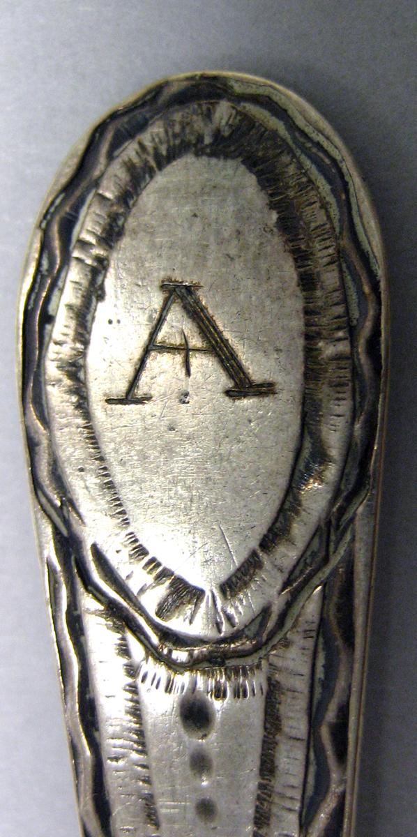 1989.0013.079 Silver Spoon engraving