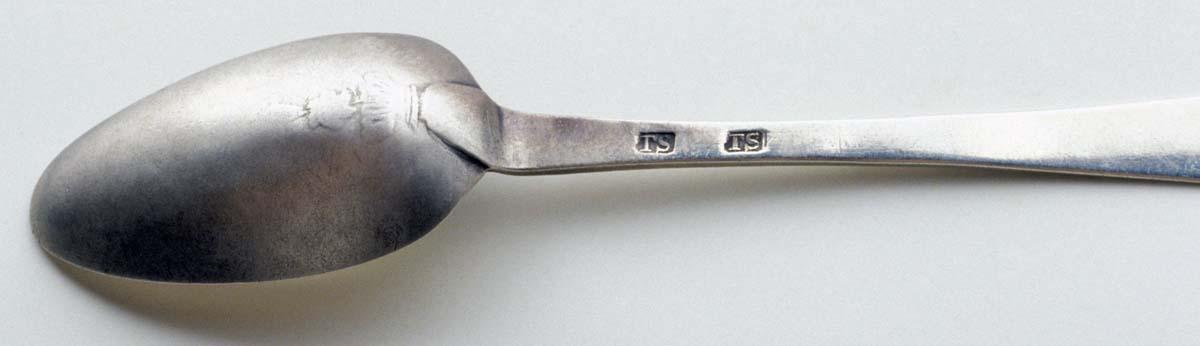1989.0013.079 Spoon, Teaspoon, detail 1
