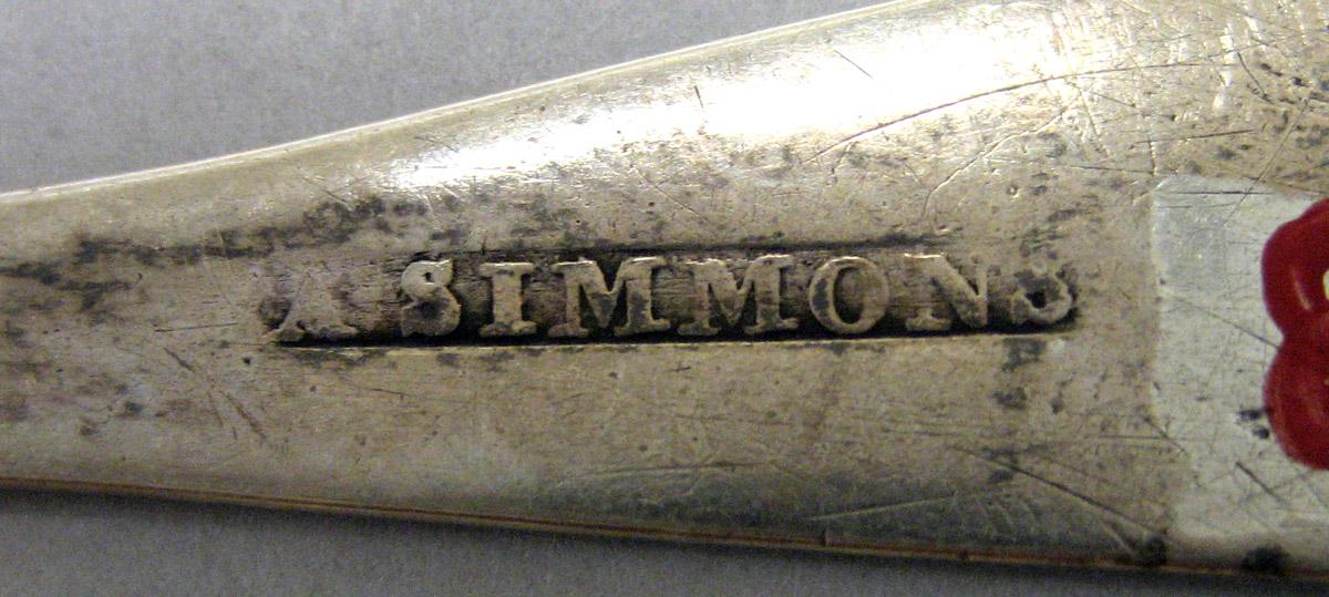 1989.0013.082 Silver Spoon mark